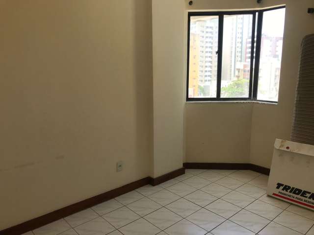 Cobertura na Pituba com 3 quartos e 1 suíte, 172m² à venda por R$ 580.000,00