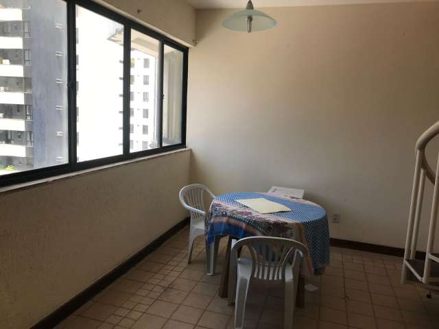 Cobertura na Pituba com 3 quartos e 1 suíte, 172m² à venda por R$ 580.000,00