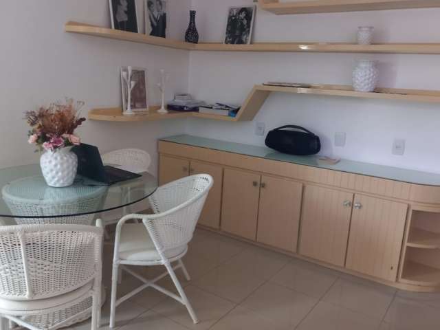 Casa no Itaigara com 3 quartos e 1 suíte, 269m² à venda por R$ 1.850.000,00