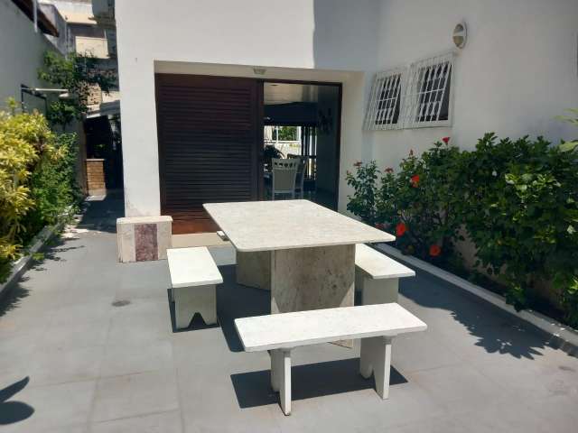 Casa no Itaigara com 3 quartos e 1 suíte, 269m² à venda por R$ 1.850.000,00