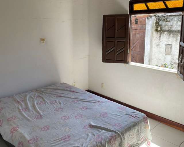 Casa em Piatã com 6 quartos e 4 suítes, 268m² à venda por R$ 800.000,00