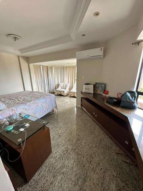 Apartamento com 4 suítes, 255,00 m² para alugar por R$ 7.280,00 - Horto Florestal- Salvador/BA. 