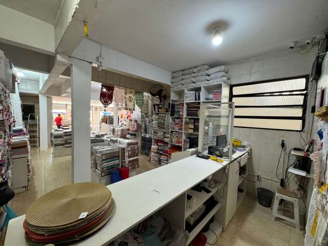 Casa COMERCIAL em Itapuã com 340,00 m² à venda por R$ 1.480.000,00
