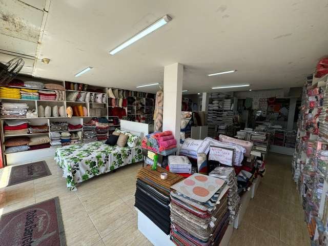 Casa COMERCIAL em Itapuã com 340,00 m² à venda por R$ 1.480.000,00