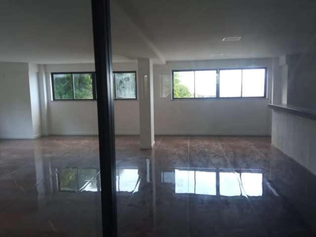 Apartamento na Ondina PORTEIRA FECHADA com 1 quarto, 45m² à venda por R$ 550.000,00