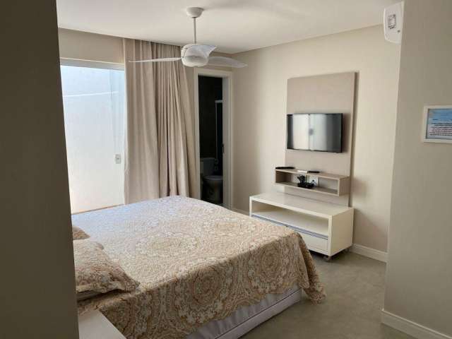 Casa em Guarajuba com 6 suítes, 422m² à venda por R$ 3.750.000,00
