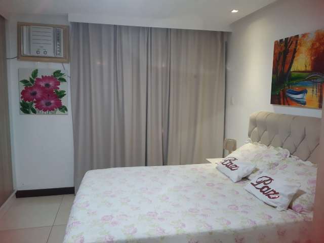 Casa em Itapuã com 3 quartos, 107m² à venda por R$ 550.000,00