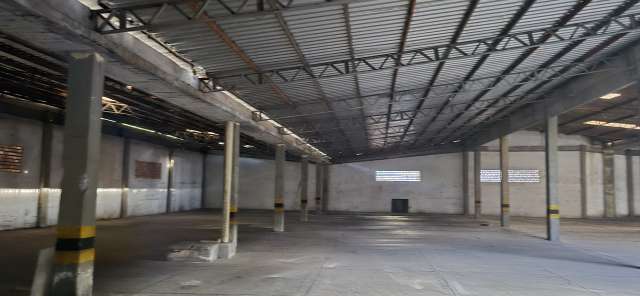 Galpão com 2.764,00 m² para alugar por R$ 10.000,00