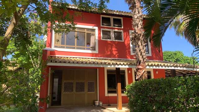 Casa em Jaguaribe com 4 quartos e 2 suítes, 305m² à venda por R$ 2.650.000,00