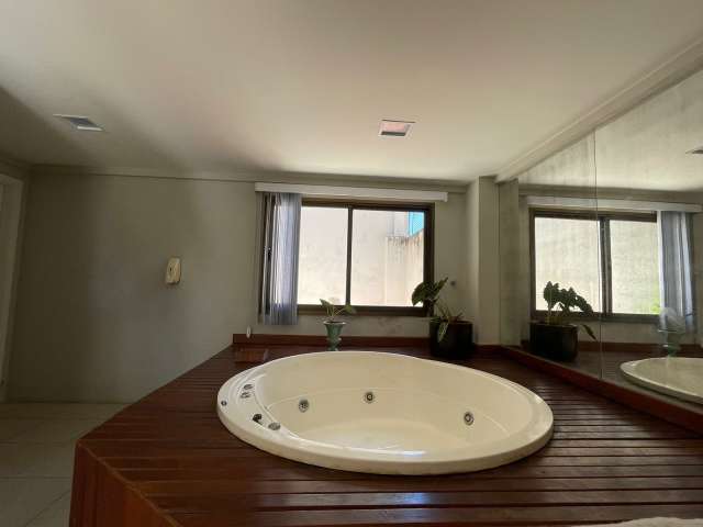 Apartamento na Graça com 2 suítes, 95m² à venda por R$ 880.000,00