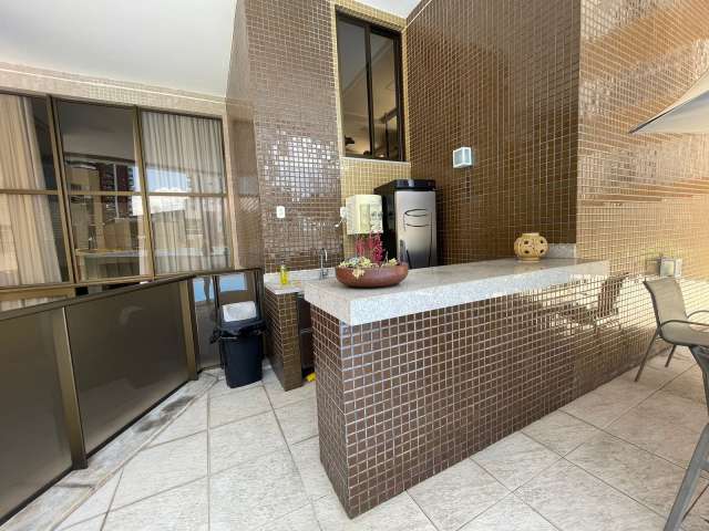 Apartamento na Graça com 2 suítes, 95m² à venda por R$ 880.000,00
