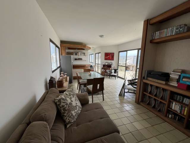 Cobertura na Pituba com 4 quartos e 2 suítes, 280m² à venda por R$ 1.000.000,00