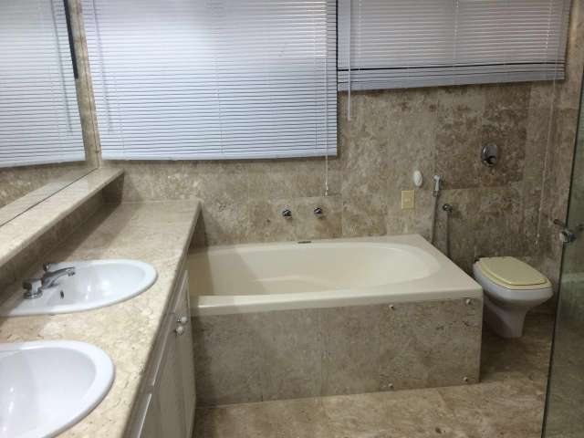 Apartamento com 4 suítes, 690,00 m² para alugar por R$ 8.700,00 Rio Vermelho, Salvador/BA.