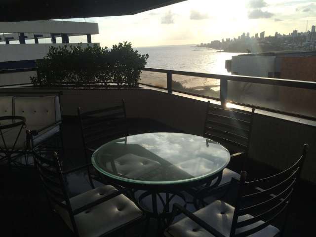 Apartamento com 4 suítes, 690,00 m² para alugar por R$ 8.700,00 Rio Vermelho, Salvador/BA.
