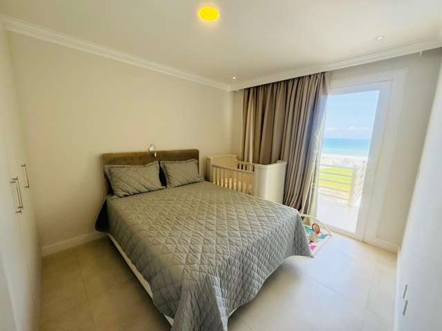 Casa PÉ NA AREIA em Jacuípe PORTEIRA FECHADA com 5 suítes, 485m² à venda por R$ 3.500.000,00