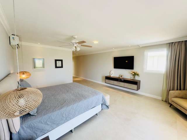 Casa PÉ NA AREIA em Jacuípe PORTEIRA FECHADA com 5 suítes, 485m² à venda por R$ 3.500.000,00