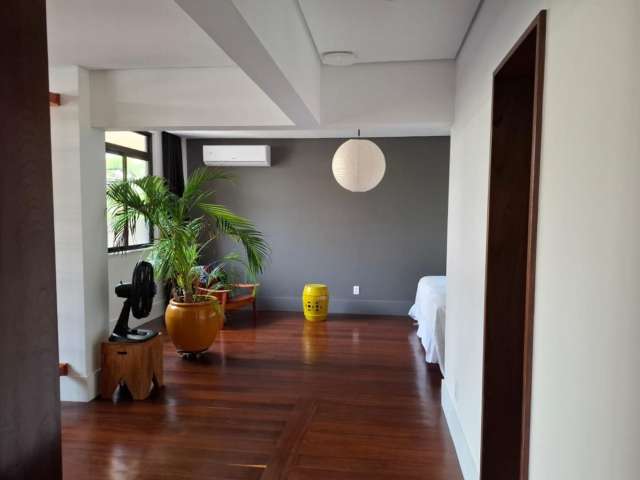Apartamento na Barra PORTEIRA FECHADA com 3 quartos e 1 suíte, 240m² à venda por R$ 1.590.000,00