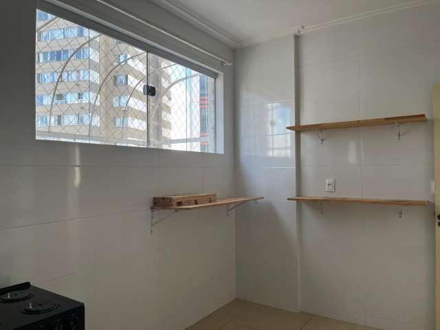 Apartamento na Barra com 3 quartos e 1 suíte, 132m² à venda por R$ 850.000,00