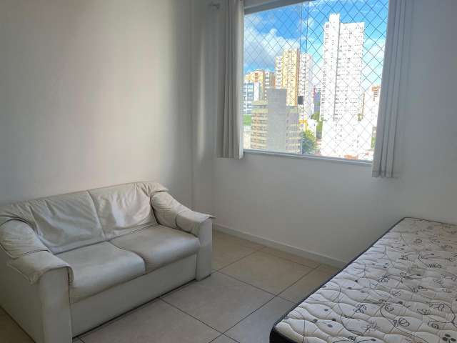Apartamento na Barra com 3 quartos e 1 suíte, 132m² à venda por R$ 850.000,00
