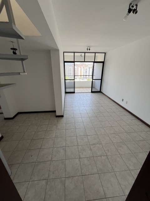 Cobertura no Rio Vermelho com 3 quartos e 1 suíte, 170m² à venda por R$ 540.000,00