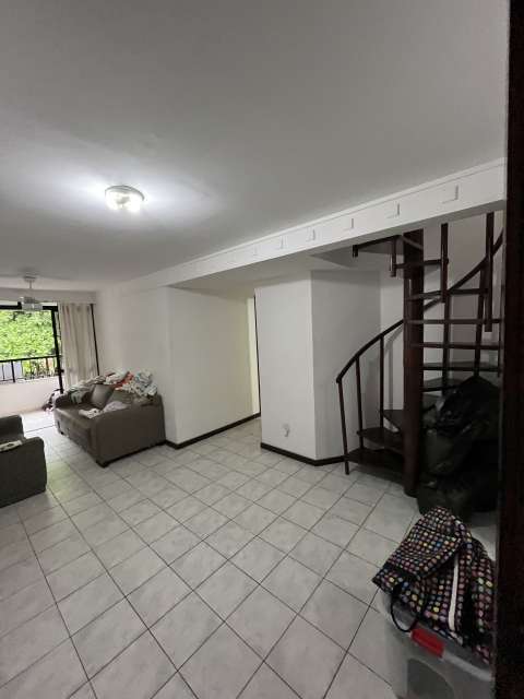 Cobertura no Rio Vermelho com 3 quartos sendo 2 suítes, 170m² à venda por R$ 520.000,00