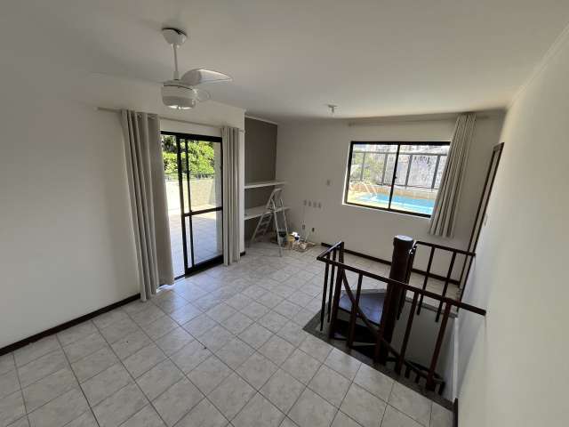 Cobertura no Rio Vermelho com 3 quartos sendo 2 suítes, 170m² à venda por R$ 520.000,00