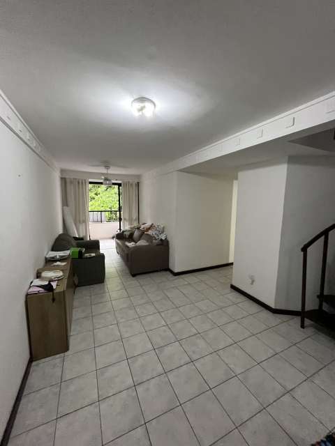 Cobertura no Rio Vermelho com 3 quartos sendo 2 suítes, 170m² à venda por R$ 520.000,00