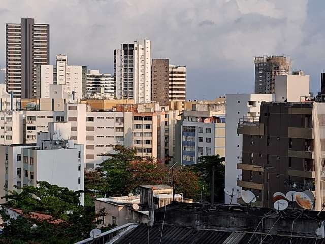 Apartamento na Barra com 1 quarto, 42m² à venda por R$ 410.000,00