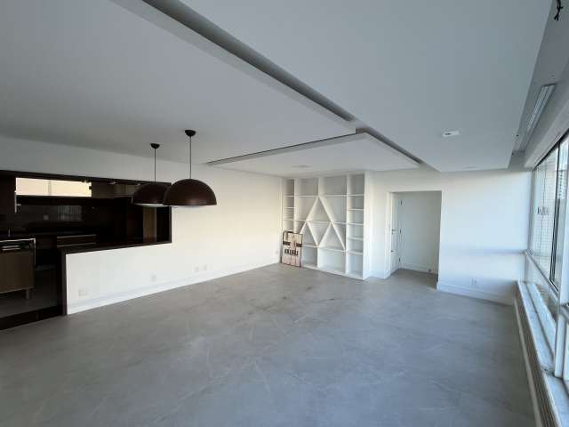 Apartamento na Pituba com 2 quartos e 1 suíte, 136m² à venda por R$ 700.000,00