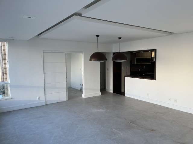 Apartamento na Pituba com 2 quartos e 1 suíte, 136m² à venda por R$ 700.000,00