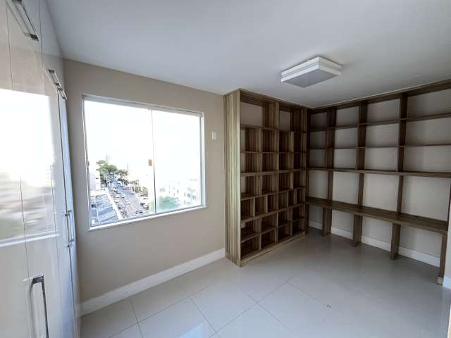 Apartamento na Pituba com 2 quartos e 1 suíte, 136m² à venda por R$ 700.000,00