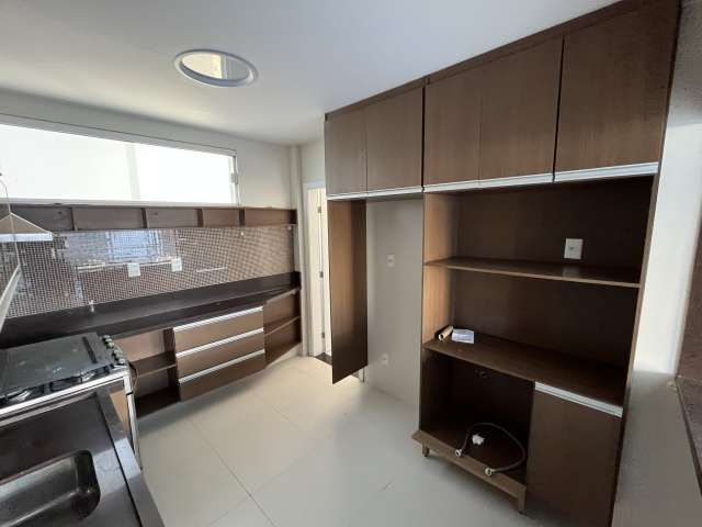 Apartamento na Pituba com 2 quartos e 1 suíte, 136m² à venda por R$ 700.000,00