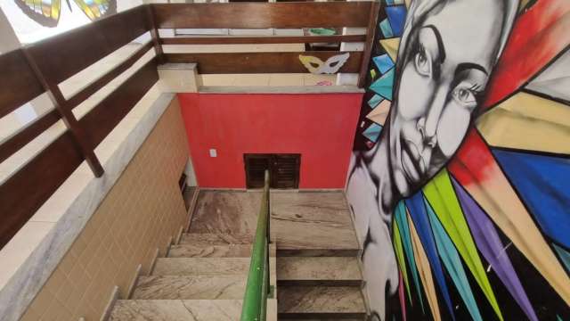 Casa na Federação com 6 quartos e 3 suítes, 234m² à venda por R$ 1.300.000,00