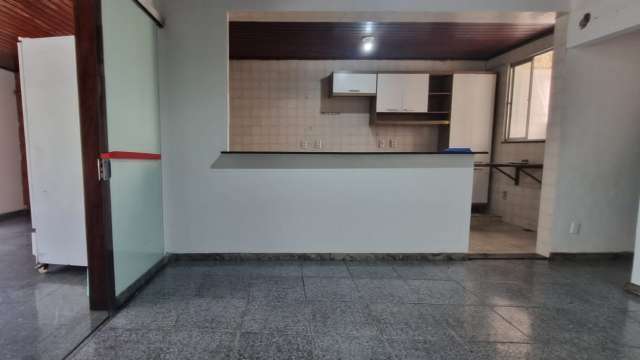Casa na Federação com 6 quartos e 3 suítes, 234m² à venda por R$ 1.300.000,00