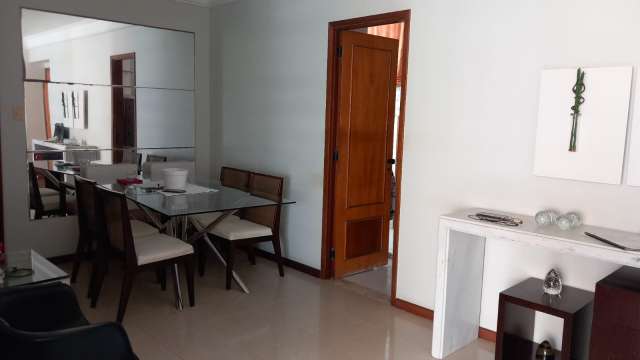 Apartamento na Pituba Ville com 4 quartos e 1 suíte, 100m² à venda por R$ 950.000,00
