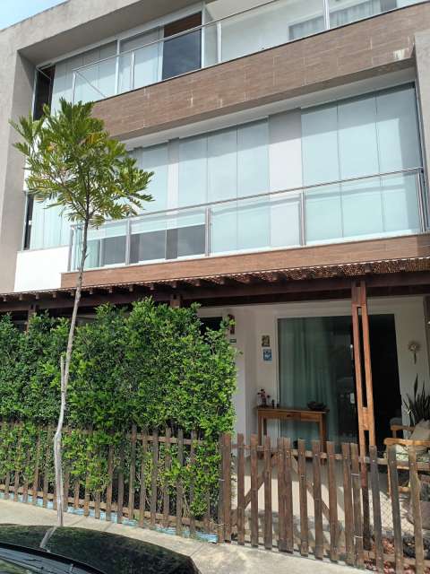 Apartamento em Buraquinho com 3 quartos e 1 suíte, 90m² à venda por R$ 760.000,00