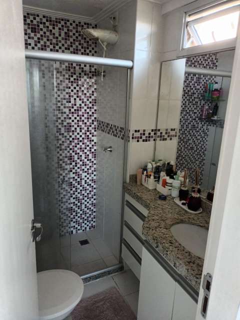 Apartamento na Paralela com 3 quartos e 1 suíte, 80m² à venda por R$ 650.000,00