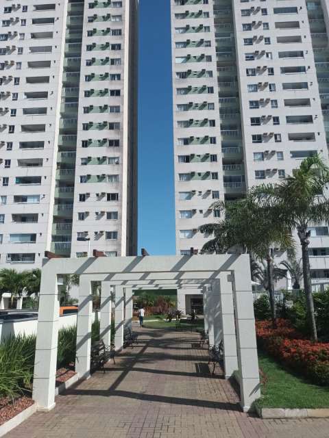 Apartamento na Paralela com 3 quartos e 1 suíte, 80m² à venda por R$ 650.000,00