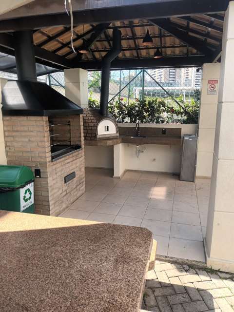 Apartamento na Paralela com 3 quartos e 1 suíte, 80m² à venda por R$ 650.000,00