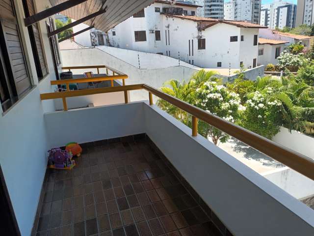 Casa no Itaigara PORTEIRA FECHADA com 5 quartos e 1 suíte, 498m² à venda por R$ 2.500.000,00