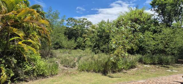 Terreno em Praia do Forte com 544m² à venda por R$ 3.000.000,00