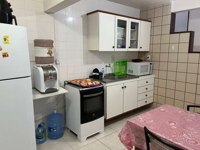 Apartamento em Guarajuba com 2 quartos, 80m² à venda por R$ 790.000,00