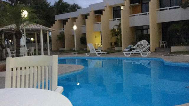 Apartamento em Guarajuba com 2 quartos, 80m² à venda por R$ 790.000,00