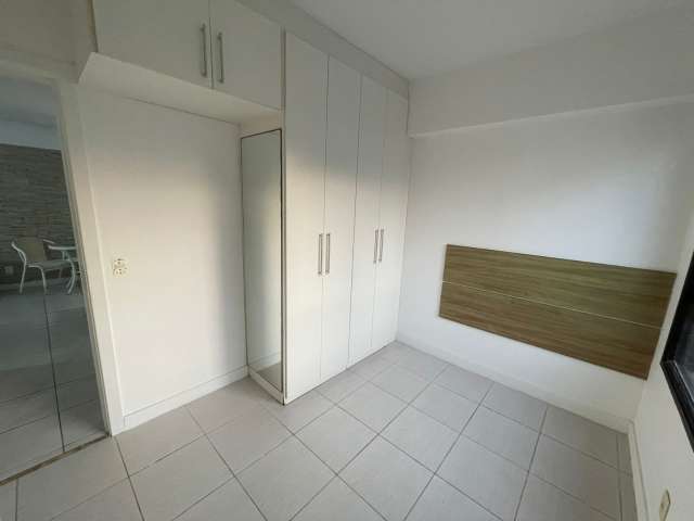 Apartamento em Armação MOBILIADO com 2 quartos e 1 suíte, 76m² para alugar por R$ 5.500,00