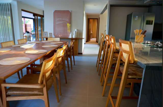 Casa em Praia do Forte PORTEIRA FECHADA com 6 suítes, 760m² à venda por R$ 11.000.000,00