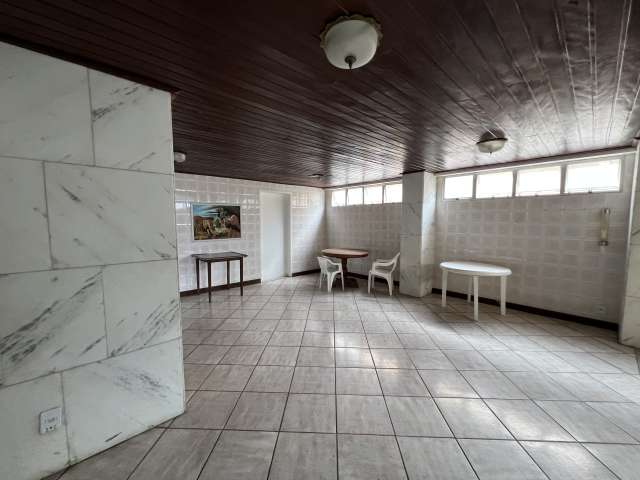 Apartamento em Nazaré com 3 quartos e 1 suíte, 163m² à venda por R$ 390.000,00