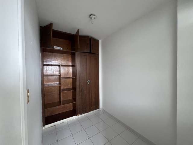 Apartamento em Nazaré com 3 quartos e 1 suíte, 163m² à venda por R$ 390.000,00