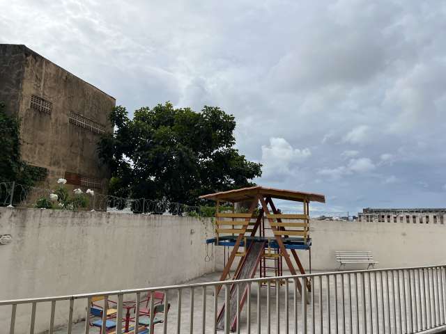 Apartamento em Nazaré com 3 quartos e 1 suíte, 163m² à venda por R$ 390.000,00