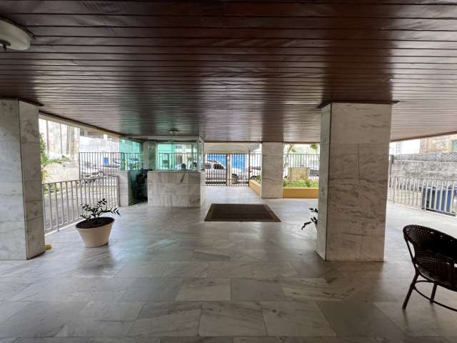 Apartamento em Nazaré com 3 quartos e 1 suíte, 163m² à venda por R$ 390.000,00