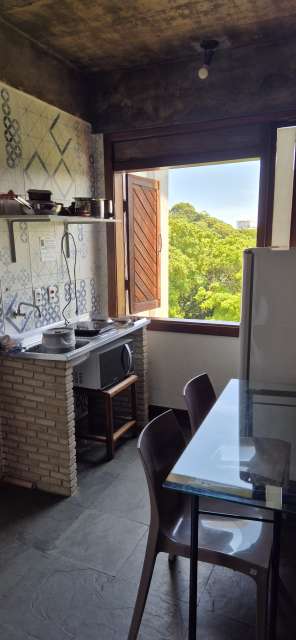 Apartamento com 1 quarto e 1 suíte, 52,00 m² para alugar por R$ 2.500,00 - Ondina, Salvador/BA